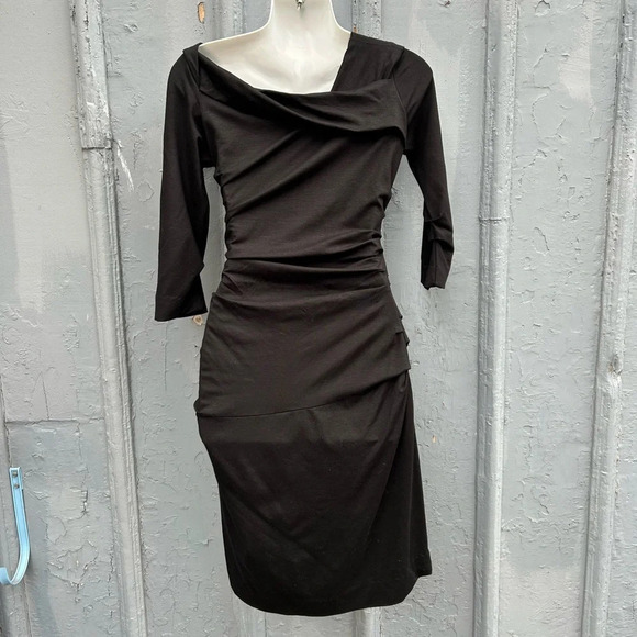 Diane Von Furstenberg Bentley Short Three Quarters, size Small - Picture 7 of 14